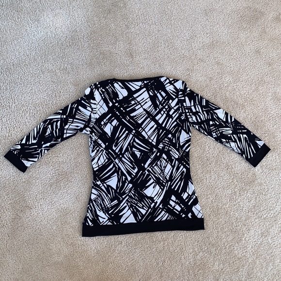 Liz & Co Crossover Blouse, Size Small, Black and White - Picture 7 of 8